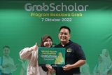 Belasan Anak Mitra Berprestasi di Manado Raih Beasiswa Grab