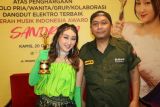 Sandrina sebet trofi AMI Award 2022 lewat lagu Pacar Selingan