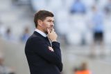 Aston Villa pecat Steven Gerrard