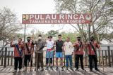 Menparekraf ajak Menkes Singapura keliling kawasan TN Komodo