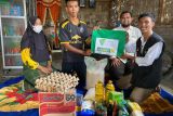 Kali ini buruh ikat sapu lidi terima program Ketuk Pintu Dompet Dhuafa Waspada