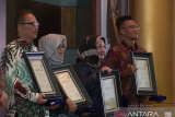 Berkontribusi di bidang iptek dan inovasi, empat ilmuwan terima Anugerah Habibie Prize 2022