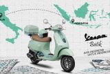 Piaggio pamerkan Vespa Batik Iwan Tirta di Indonesia