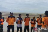 Nelayan tercebur ke laut belum ditemukan