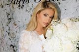 Paris Hilton dan suami jadi orangtua baru