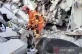 Pria Suriah diselamatkan dari reruntuhan gempa 6 Februari 2023