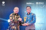 Ronny Venir BNI Raih 'Best Leader of the Year' Padang TV Award