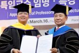 Gub Bengkulu terima gelar profesor dari Pemerintah Korea Selatan
