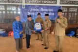 Pemkab Empat Lawang berangkatkan 50 warga umroh gratis