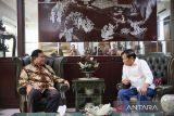 Menhan Prabowo silaturahmi Lebaran ke Agum Gumelar