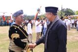 Wako Solok hadiri malewakan gala adat Dt Rajo Basa Afriansyah Noor Wamenaker RI