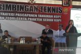 Anggota  DPR RI minta petani kopi Temanggung pertahankan petik merah