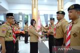 Sekda Gowa tekankan adaptasi Pramuka saat melepas peserta Raimuna Nasional XII