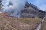 Wisata Gunung Bromo ditutup total akibat kebakaran hutan dan lahan