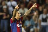 Joao Cancelo ingin bertahan di Barcelona