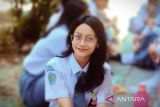 Kisah siswi SMKN-4 Palangka Raya peraih segudang prestasi dari seni lukis