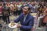 Jokowi tunjuk Erick Thohir jadi Menko Marves Ad-Interim gantikan Luhut