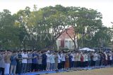 Shalat minta hujan di Makassar