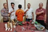 Polres Lampung Tengah tangkap pembuat pipa rokok dari gading gajah