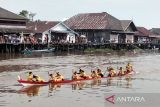 Pj Bupati Kobar harapkan hadirnya atlet baru bertalenta melalui lomba dayung