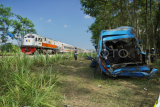 11 orang tewas Kereta api Probowangi tabrak mini bus di Lumajang