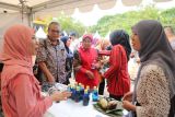 Pop art market activity: Gebyar kreativitas mahasiswa