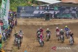 Seratusan  crosser berlaga di Sirkuit Caranggantung Temanggung