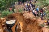 Jalan Nasional Padang-Kerinci tertimbun longsor sudah bisa dilalui