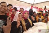 Safari politik ke Metro, Siti Atikoh kampanyekan Ganjar-Mahfud dan buka pasar murah