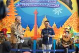 Pos Indonesia distribusikan bantuan pangan dengan aplikasi canggih