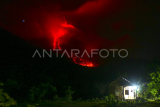 Lava pijar Gunung Lewotobi