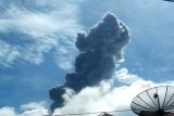 Gunung Marapi Sumbar kembali erupsi setinggi 500 meter