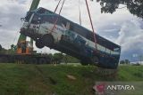 Polisi usut kasus kecelakaan bus siswa SMAN Sidoarjo di Tol Ngawi