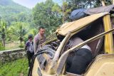 Truk bawa peziarah kecelakaan di Bandung Barat. lima orang meninggal
