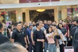 Jokowi bersama Kaesang ke Plaza Ambarrukmo Yogyakarta