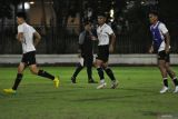 Latihan perdana timnas Indonesia U-20  belum lengkap