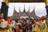 Tradisi batagak pangulu di Minangkabau