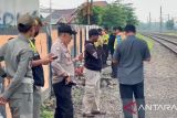 Seorang pemuda ditemukan tewas karena tersambar kereta