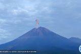 Gunung Semeru alami ratusan kali aktivitas kegempaan dalam sehari