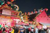 Pawai barongsai Cap Go Meh dibanjiri wisatawan