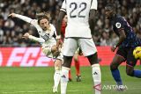 Modric jadi pemain dengan trofi terbanyak di Madrid