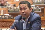 Aspirasi rakyat bukan hak angket, beber legislator