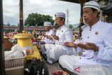 Persembahyangan Hari Kuningan di Palu