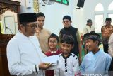 Safari Subuh Ramadhan Perdana, Hendri Septa Hadir di Masjid Al Muhajirin Bungo Pasang