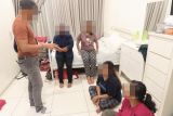 Tiga orang agen ditahan diduga eksploitasi empat pekerja migran Indonesia