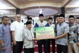 Masjid di Pariaman dapat bantuan puluhan juta dari TSR Sumbar