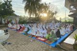 Ratusan masyarakat laksanakan Shalat Idul Fitri di Masjid Baitul Mutaqin