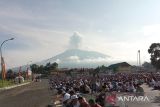 Ribuan masyarakat Padang Panjang ramaikan shalat Ied di lapangan Khatib Sulaiman (Video)