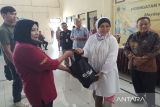 Sambut Hari Buruh, BPJS Ketenagakerjaan bagikan bantuan sembako