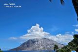 Badan Geologi catat 19 kali gempa guguran di Gunung Ruang